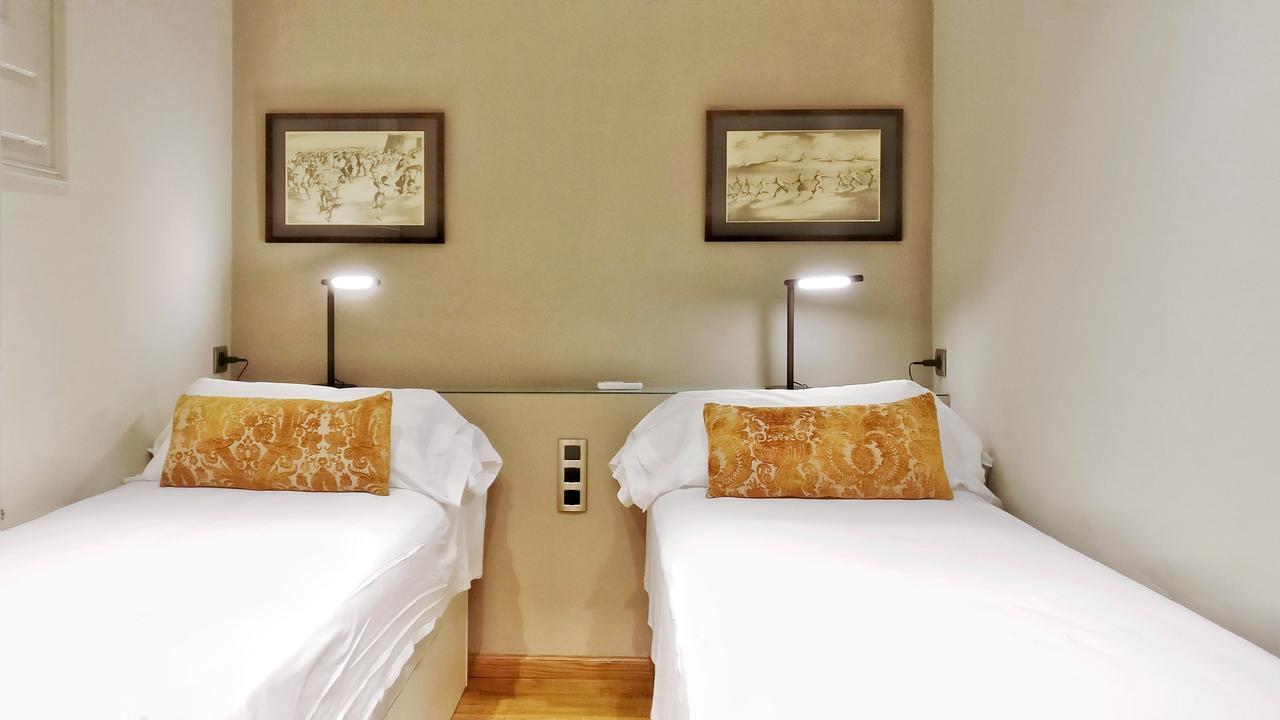 Bizflats Eixample Appartamento Barcellona